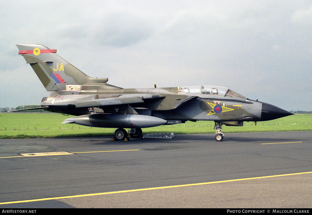 Aircraft Photo of ZA542 | Panavia Tornado GR1 | UK - Air Force | AirHistory.net #110099
