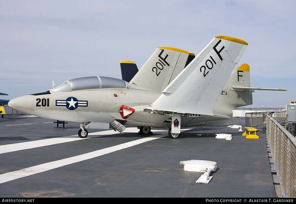 Aircraft Photo of 147276 | Grumman TF-9J Cougar | USA - Navy | AirHistory.net #110174