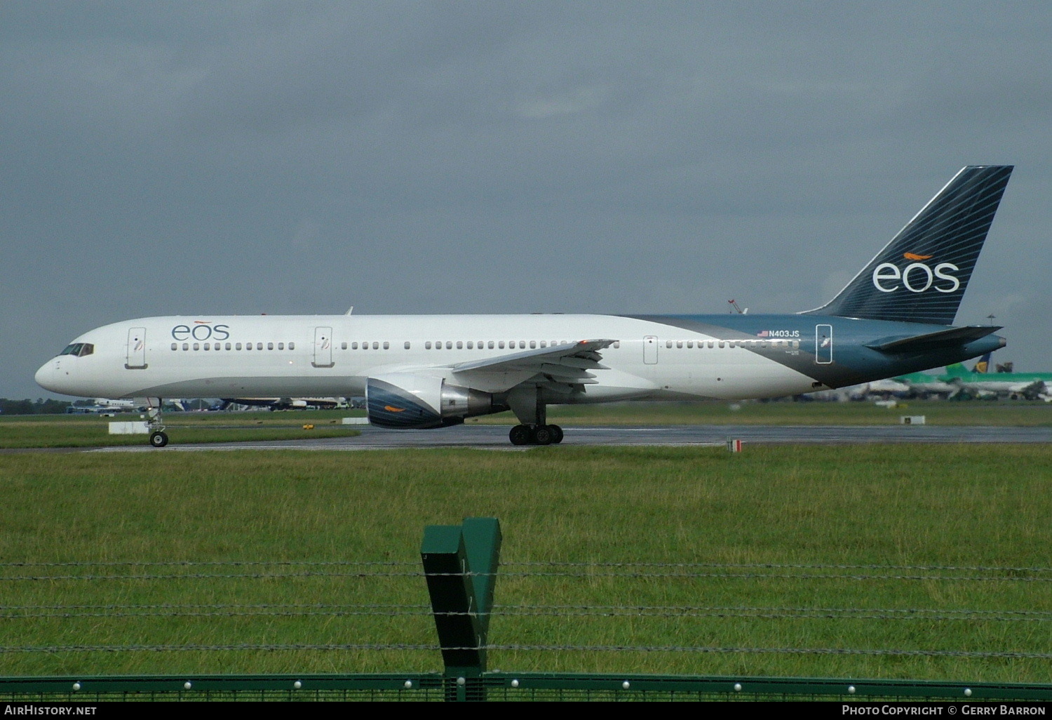 Aircraft Photo of N403JS | Boeing 757-2Q8 | Eos Airlines | AirHistory.net #110281