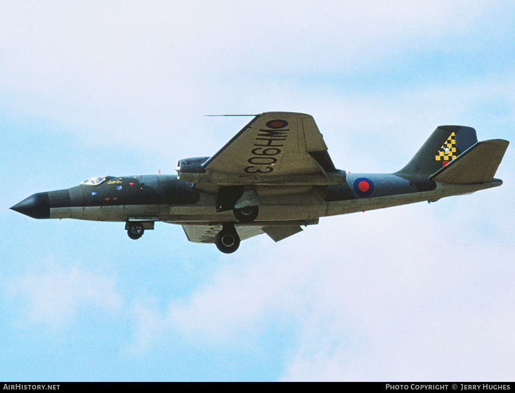 Aircraft Photo of WH903 | English Electric Canberra T.19 | UK - Air Force | AirHistory.net #110328