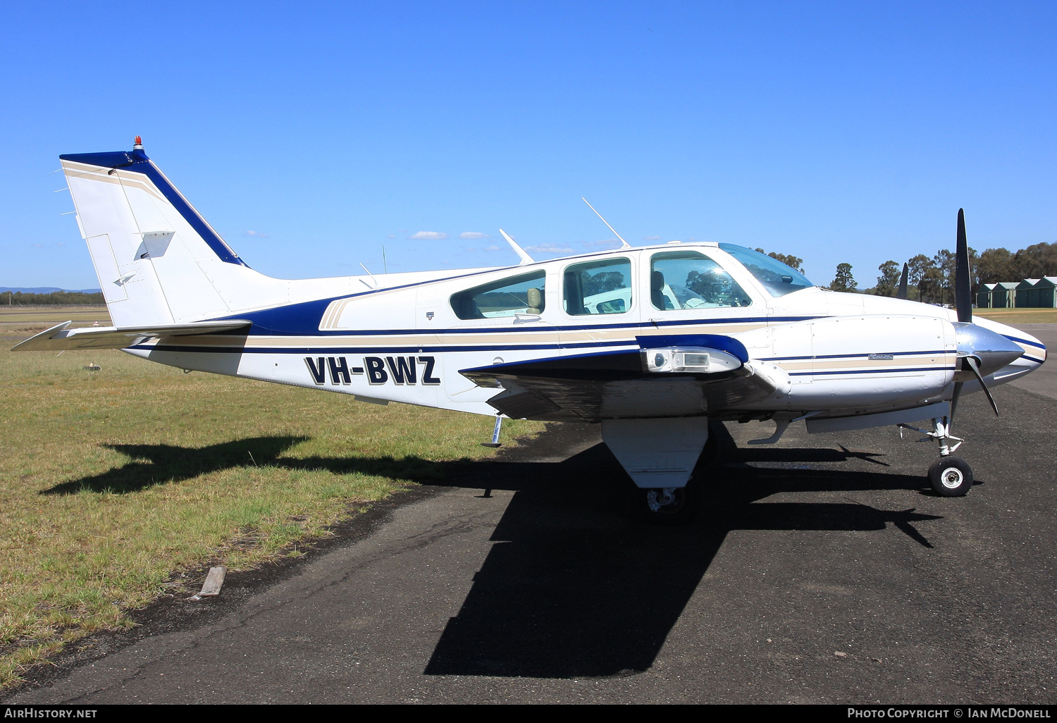 Aircraft Photo of VH-BWZ | Beech B55 Baron (95-B55) | AirHistory.net #110375