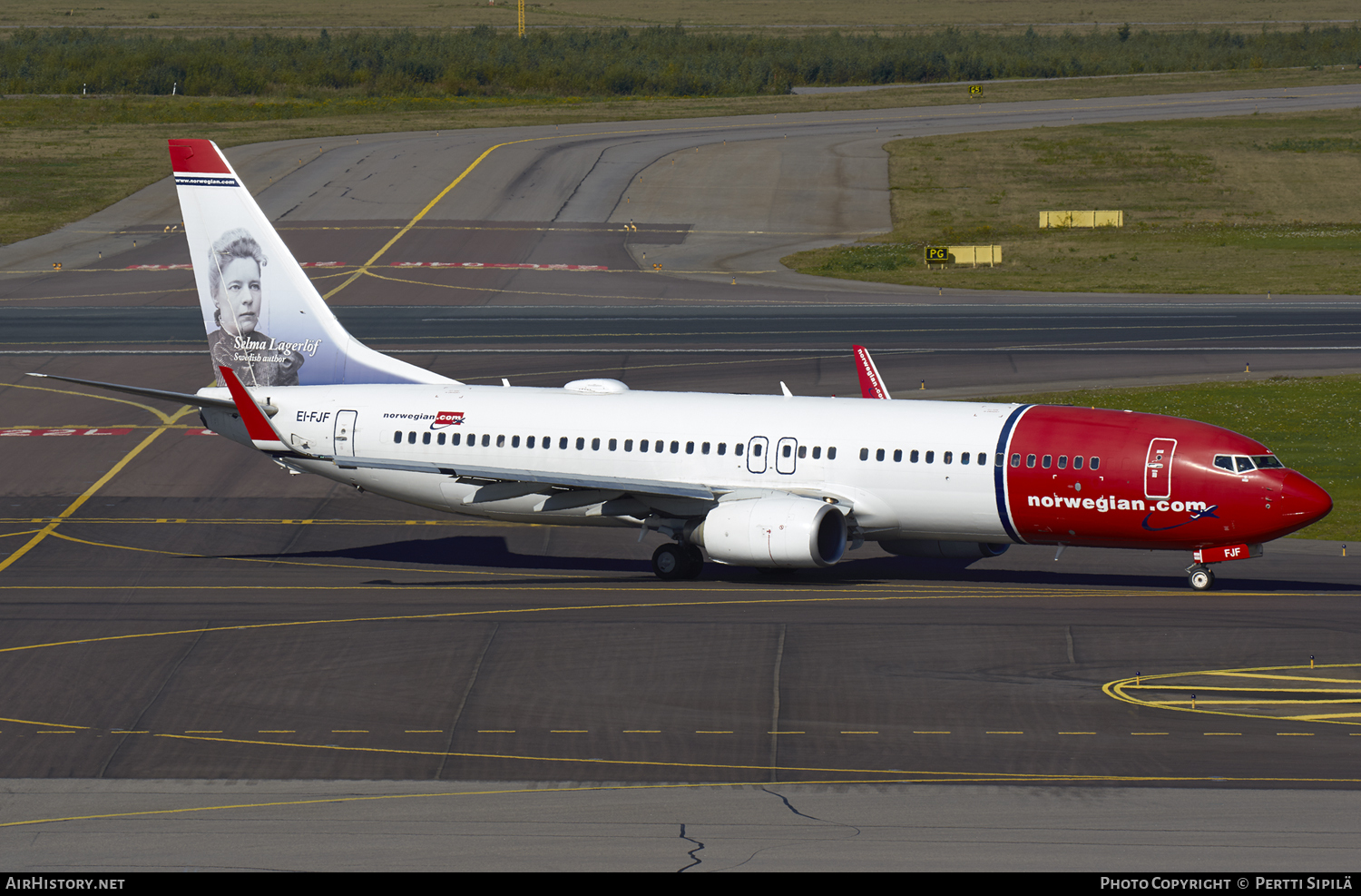 Aircraft Photo of EI-FJF | Boeing 737-86N | Norwegian | AirHistory.net #110397