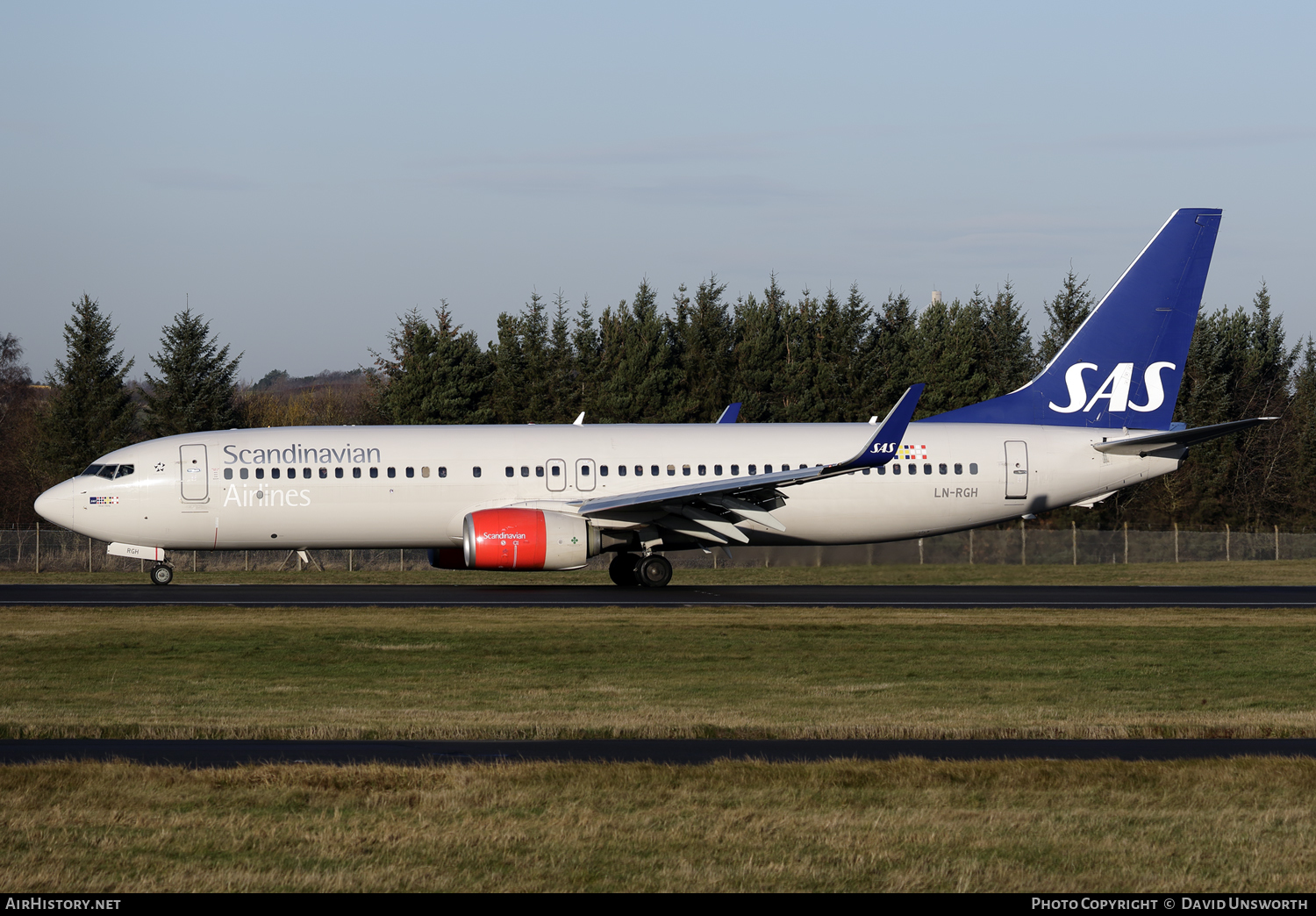 Aircraft Photo of LN-RGH | Boeing 737-86N | Scandinavian Airlines - SAS | AirHistory.net #110407