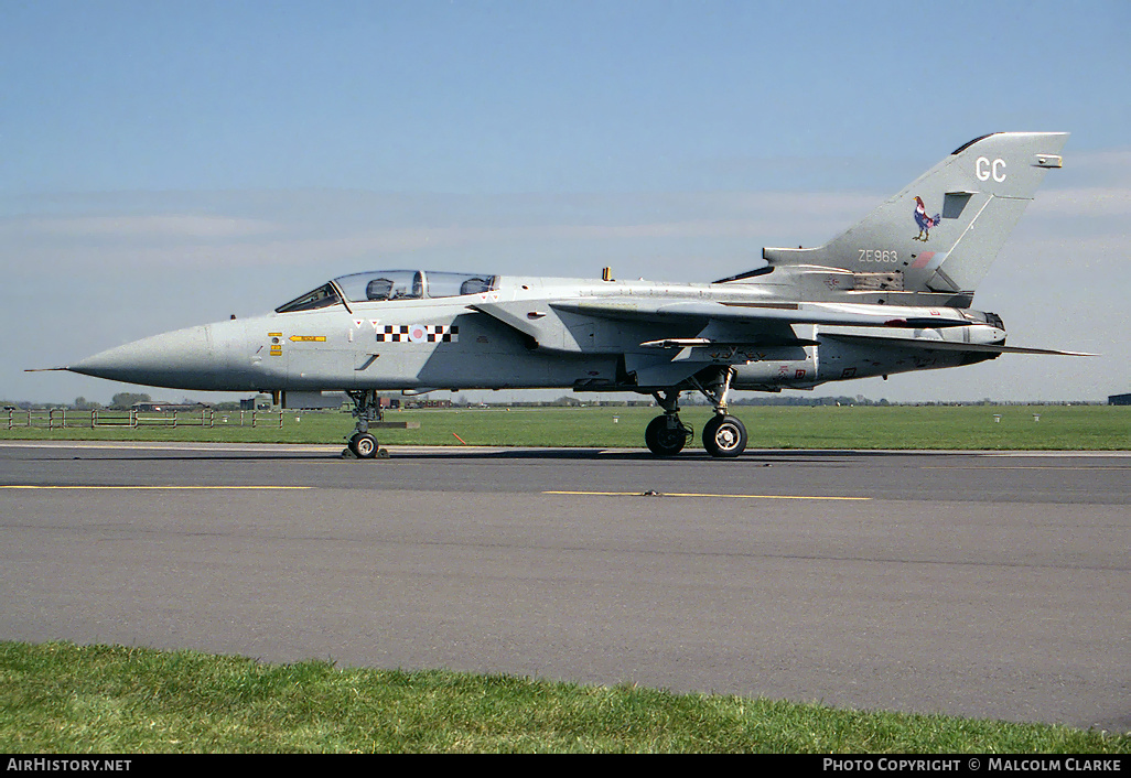 Aircraft Photo of ZE963 | Panavia Tornado F3 | UK - Air Force | AirHistory.net #110476