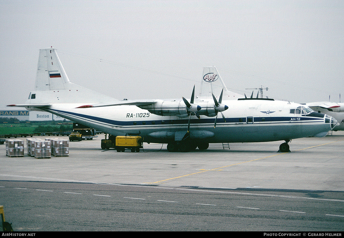 Aircraft Photo of RA-11025 | Antonov An-12B | AirHistory.net #110514