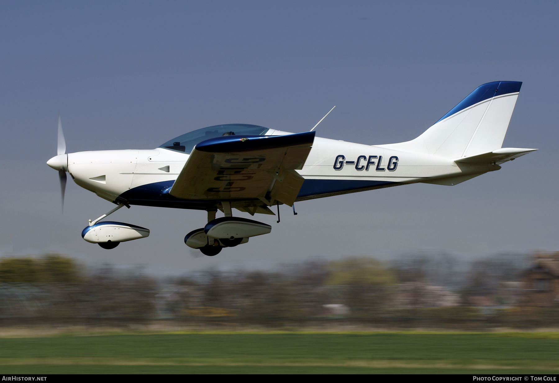 Aircraft Photo of G-CFLG | Czech Aircraft Works SportCruiser | AirHistory.net #110633