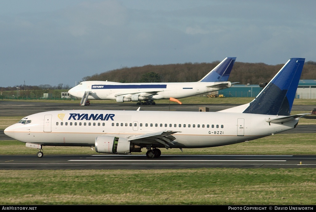 Aircraft Photo of G-BZZI | Boeing 737-3Q8 | Ryanair | AirHistory.net #110695