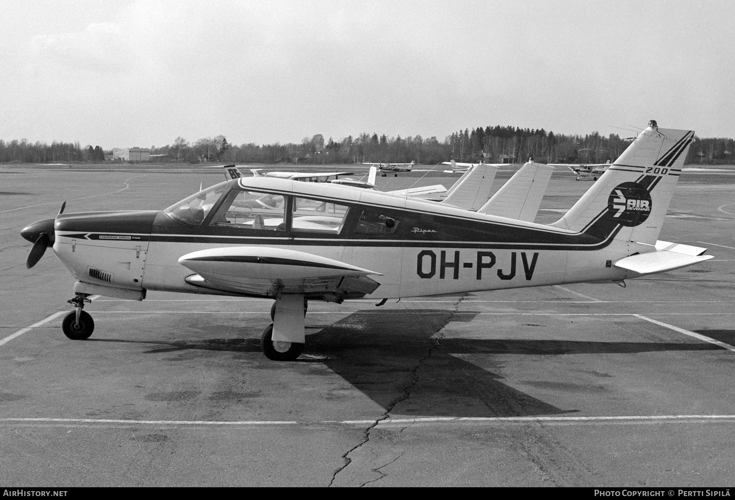 Aircraft Photo of OH-PJV | Piper PA-28R-200 Cherokee Arrow | Sevenair | AirHistory.net #110773