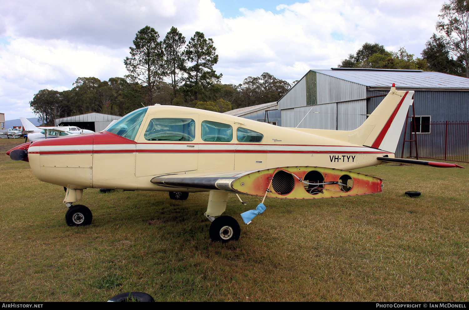 Aircraft Photo of VH-TYY | Beech A23-24 Musketeer Super III | AirHistory.net #110912