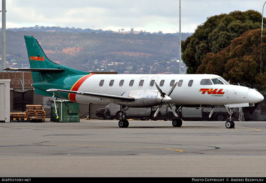 Aircraft Photo of VH-UZW | Fairchild SA-227AC Metro III | Toll Priority | AirHistory.net #110955