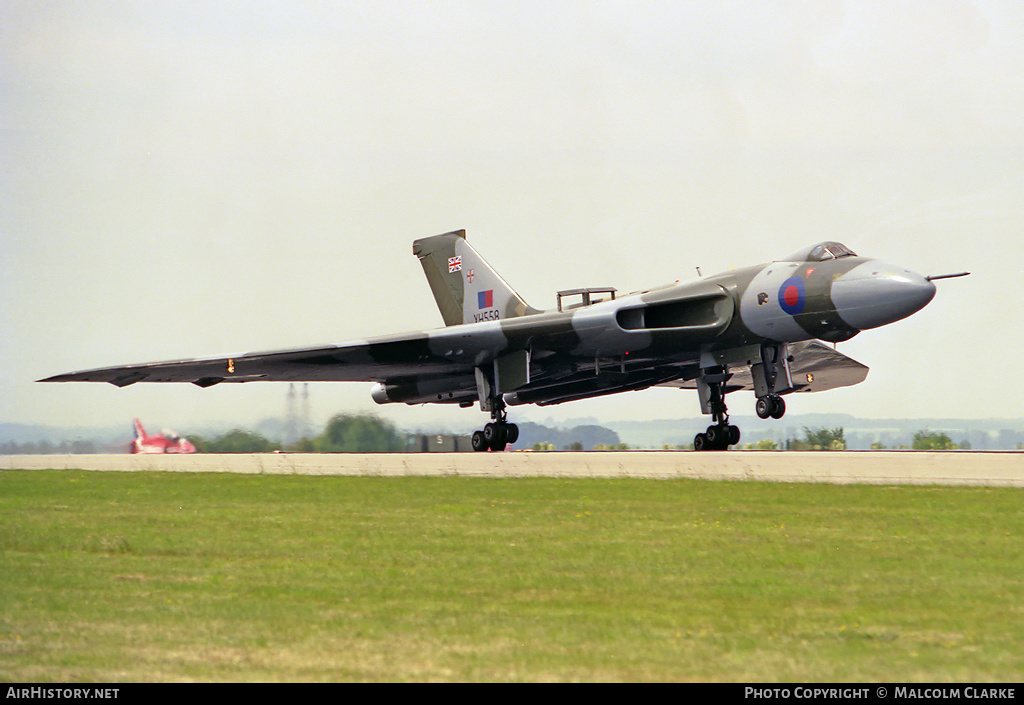 Aircraft Photo of XH558 | Avro 698 Vulcan B.2 | UK - Air Force | AirHistory.net #111012