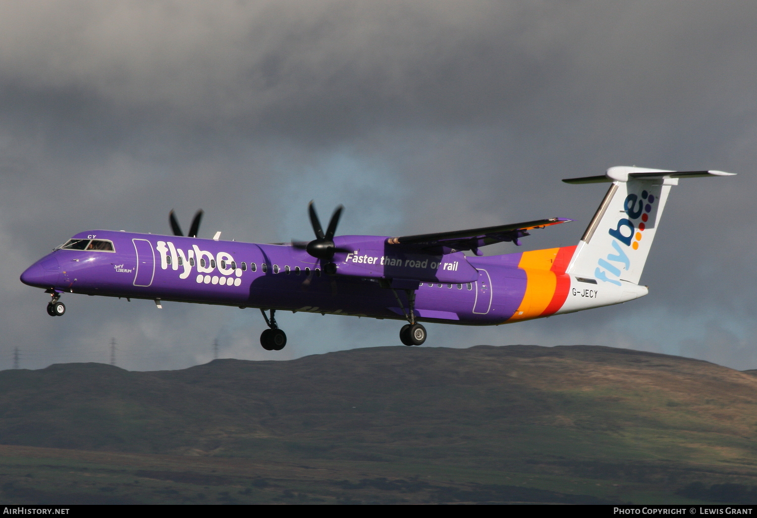 Aircraft Photo of G-JECY | Bombardier DHC-8-402 Dash 8 | Flybe | AirHistory.net #111305