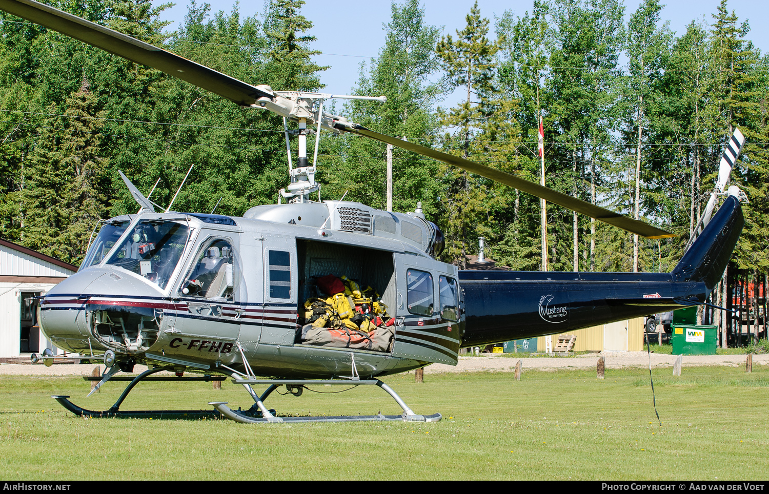 Aircraft Photo of C-FFHB | Bell 205A-1 | Mustang Helicopters | AirHistory.net #111377