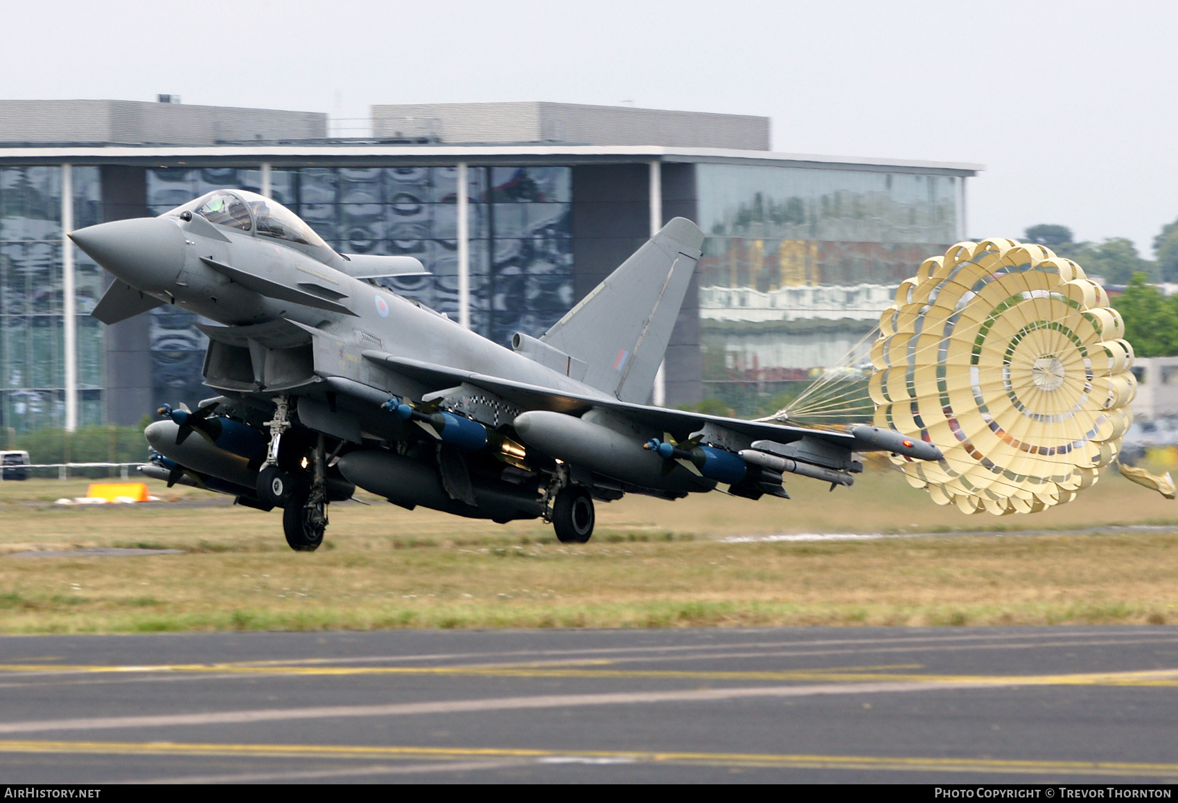 Aircraft Photo of ZJ700 | Eurofighter EF-2000 Typhoon F2 | UK - Air Force | AirHistory.net #111381