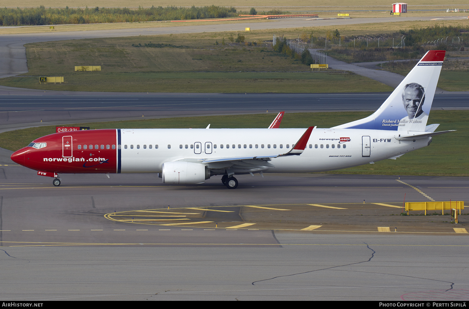 Aircraft Photo of EI-FVW | Boeing 737-800 | Norwegian | AirHistory.net #111415