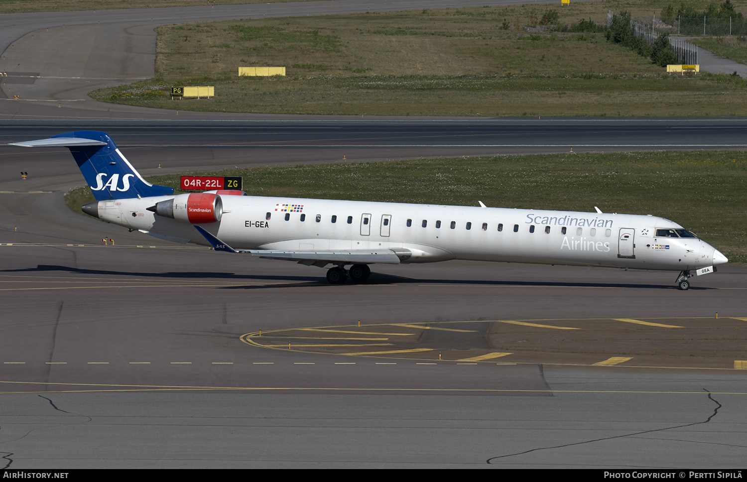 Aircraft Photo of EI-GEA | Bombardier CRJ-900LR (CL-600-2D24) | Scandinavian Airlines - SAS | AirHistory.net #111490