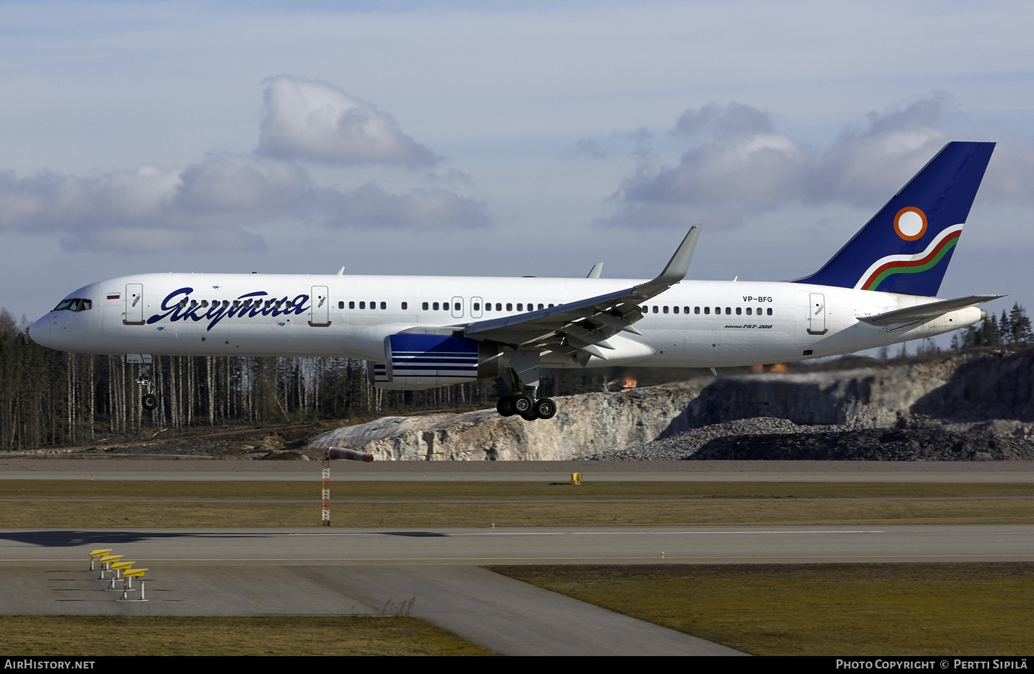 Aircraft Photo of VP-BFG | Boeing 757-256 | Yakutia Airlines | AirHistory.net #111531