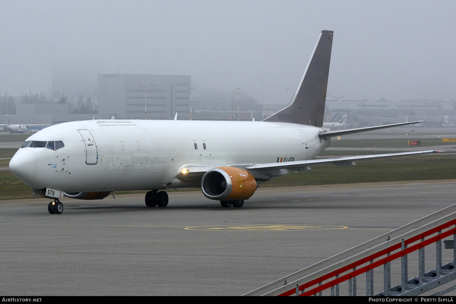 Aircraft Photo of EI-STN | Boeing 737-4Q8(SF) | ASL Airlines | AirHistory.net #111584