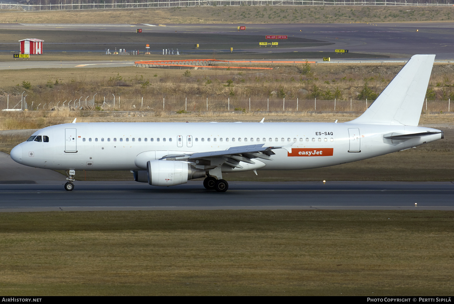 Aircraft Photo of ES-SAQ | Airbus A320-214 | EasyJet | AirHistory.net #111610