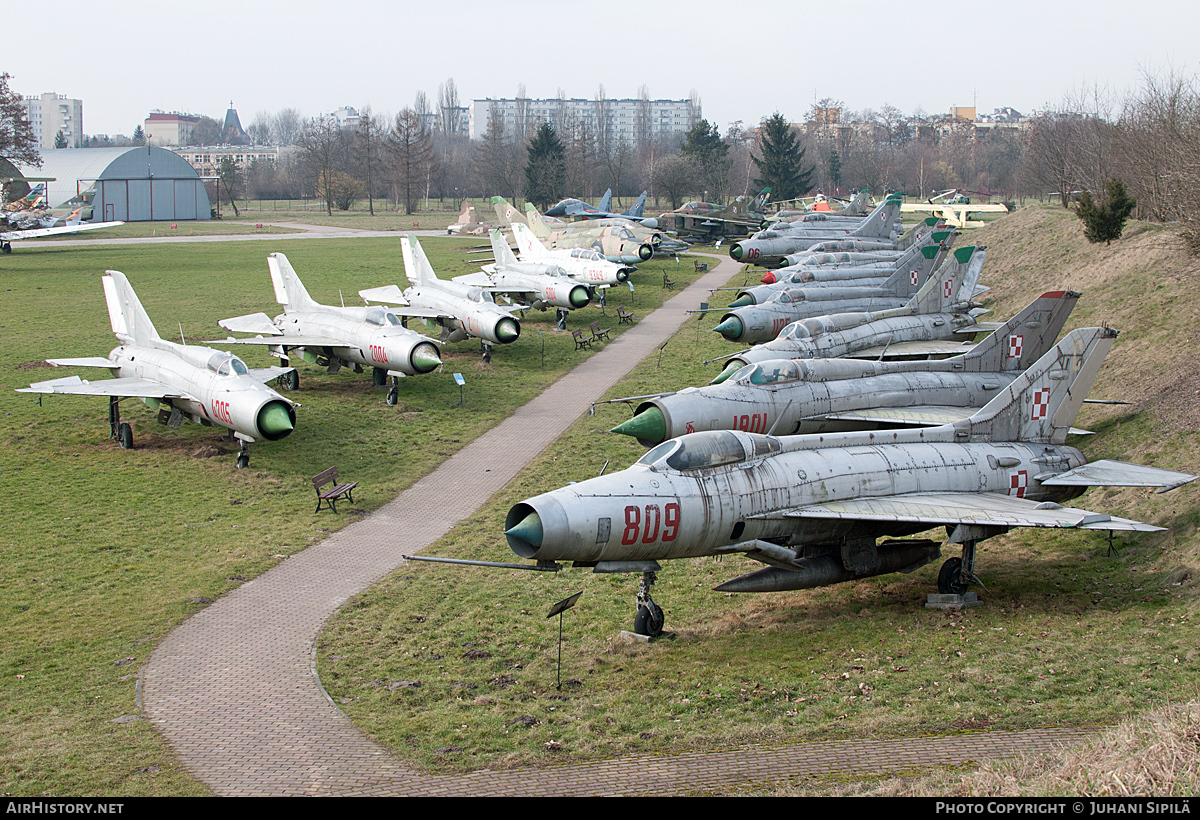 Aircraft Photo of 809 | Mikoyan-Gurevich MiG-21F-13 | Poland - Air Force | AirHistory.net #111697