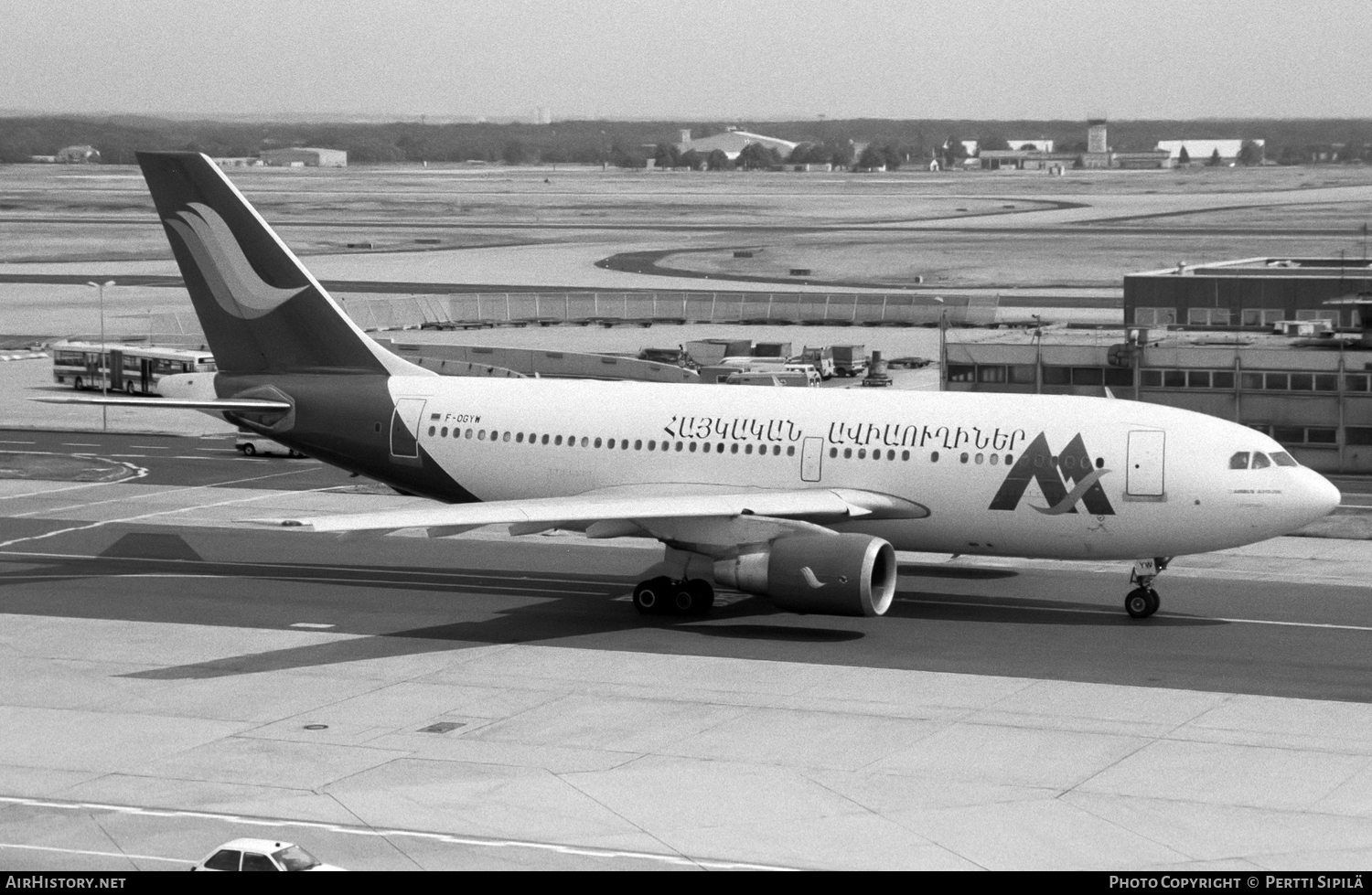Aircraft Photo of F-OGYW | Airbus A310-222 | Armenian Airlines | AirHistory.net #111725