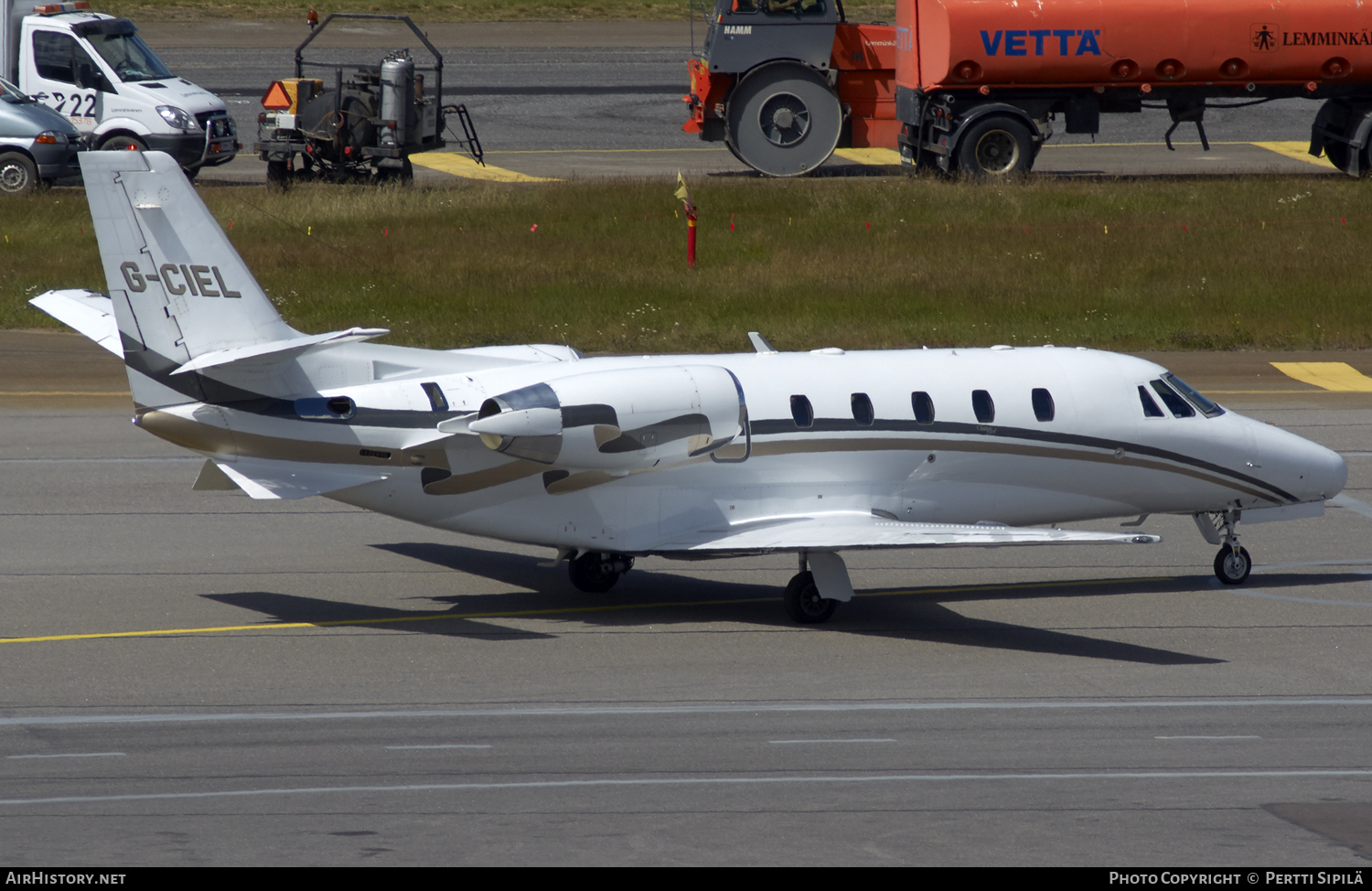 Aircraft Photo of G-CIEL | Cessna 560XL Citation Excel | AirHistory.net #111811