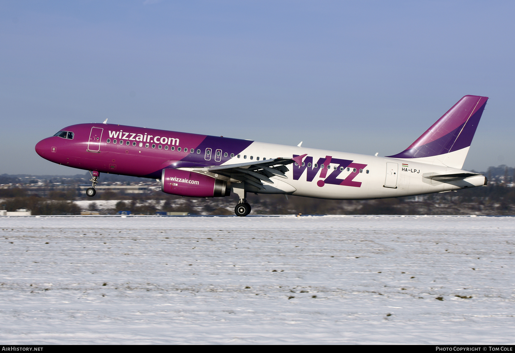 Aircraft Photo of HA-LPJ | Airbus A320-233 | Wizz Air | AirHistory.net #111844