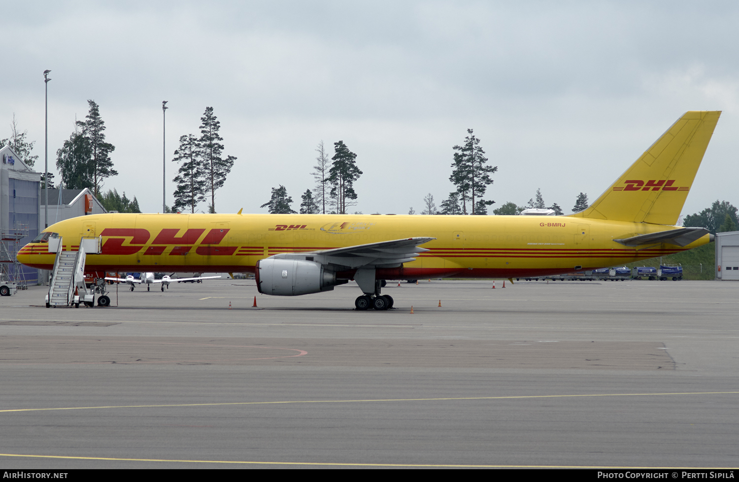 Aircraft Photo of G-BMRJ | Boeing 757-236/SF | DHL International | AirHistory.net #111845