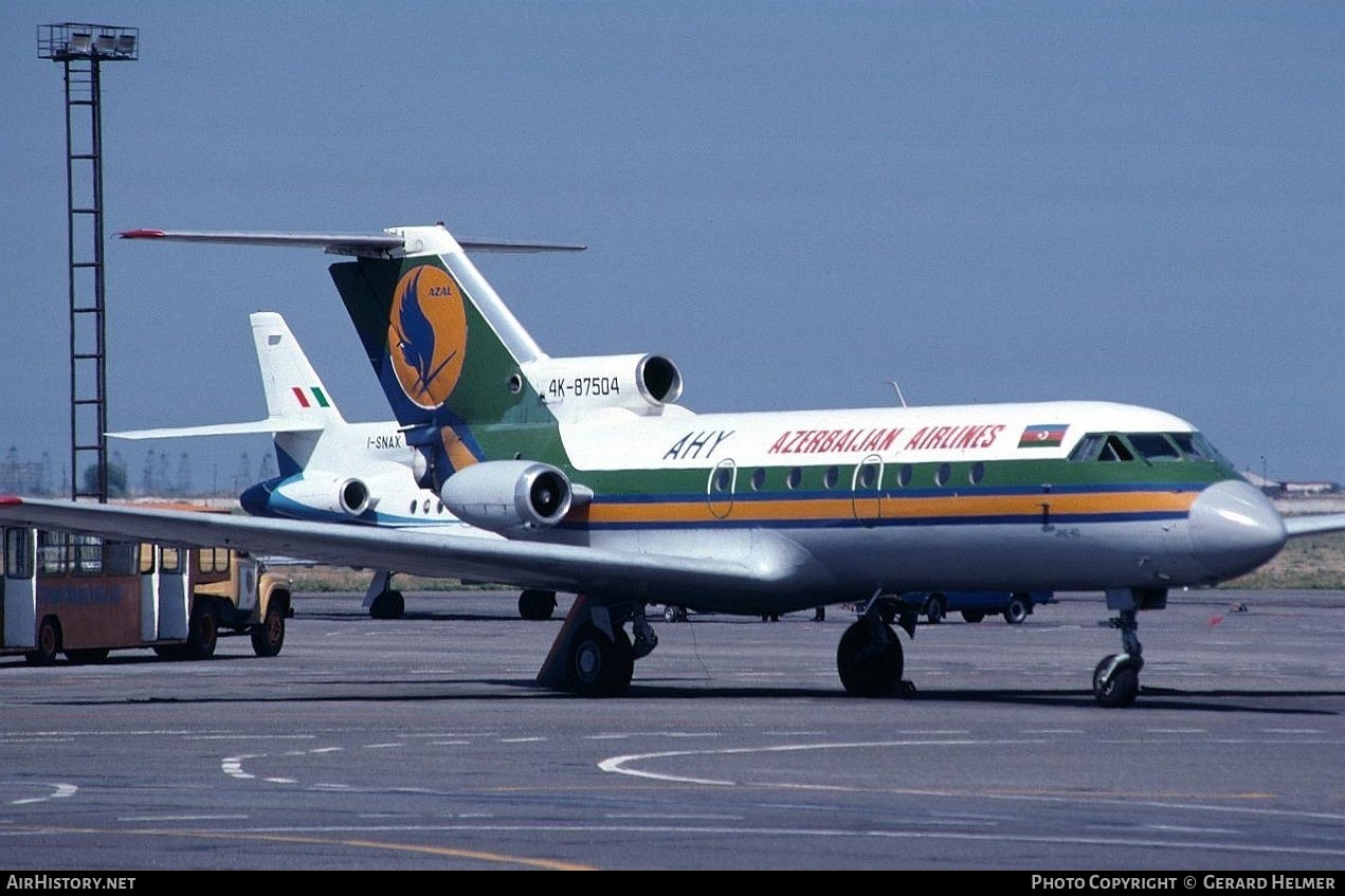 Aircraft Photo of 4K-87504 | Yakovlev Yak-40 | Azerbaijan Airlines - AZAL - AHY | AirHistory.net #111920