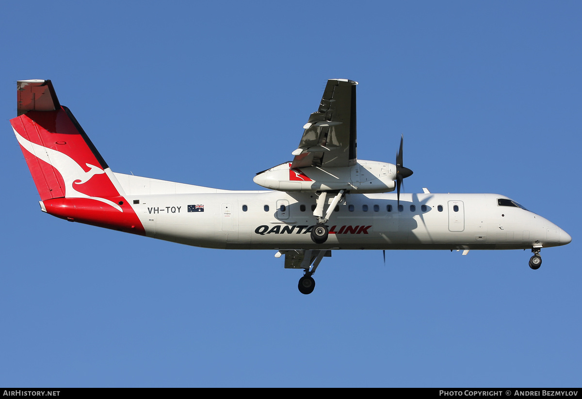 Aircraft Photo of VH-TQY | Bombardier DHC-8-315Q Dash 8 | QantasLink | AirHistory.net #111937