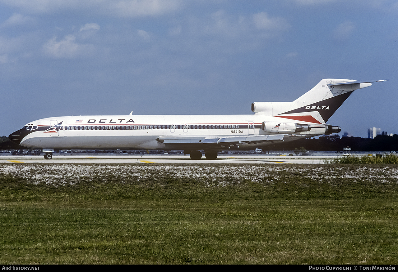 Aircraft Photo of N541DA | Boeing 727-232/Adv | Delta Air Lines | AirHistory.net #112011