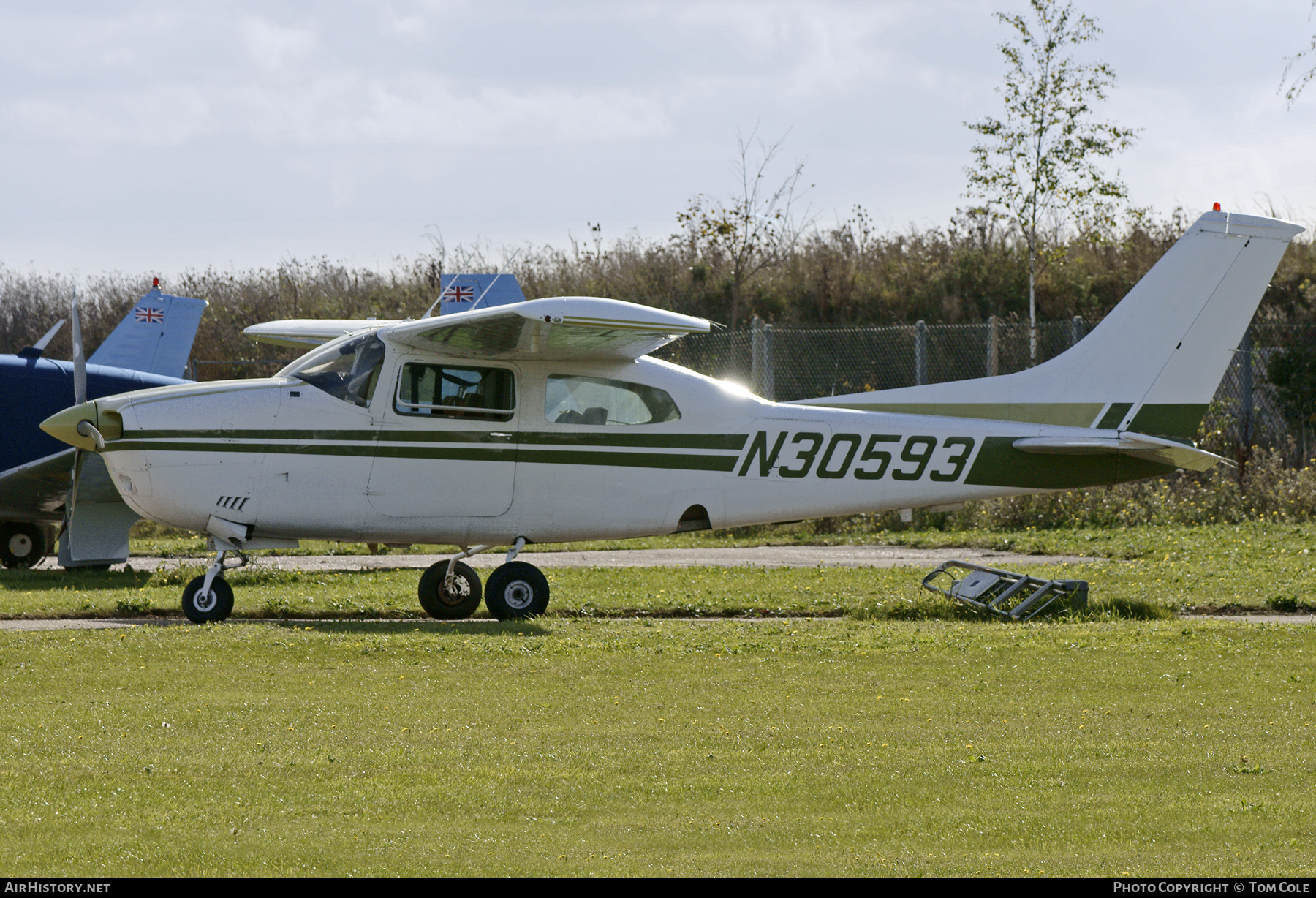 Aircraft Photo of N30593 | Cessna 210L Centurion | AirHistory.net #112121