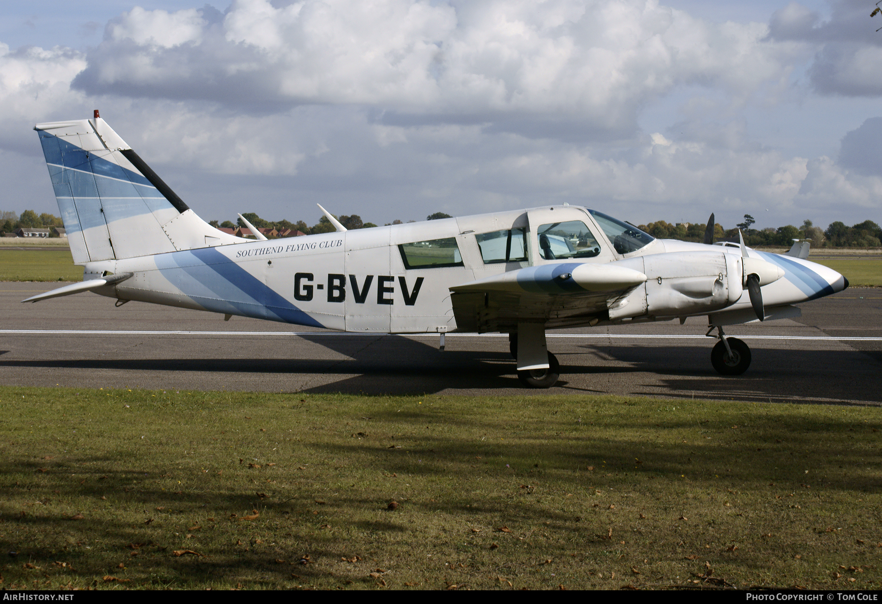 Aircraft Photo of G-BVEV | Piper PA-34-200 Seneca | Southend Flying Club | AirHistory.net #112149