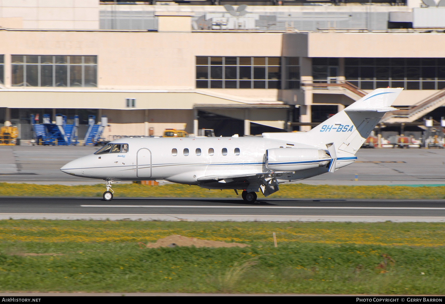 Aircraft Photo of 9H-BSA | Hawker Beechcraft 750 | Hyperion Aviation | AirHistory.net #112152