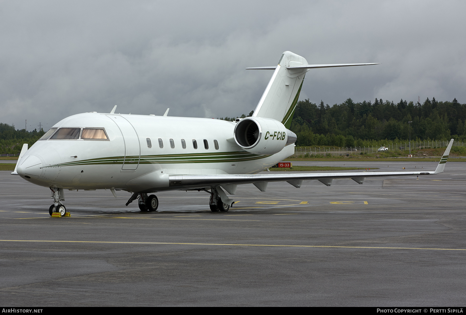 Aircraft Photo of C-FCIB | Canadair Challenger 601-3R (CL-600-2B16) | AirHistory.net #112180