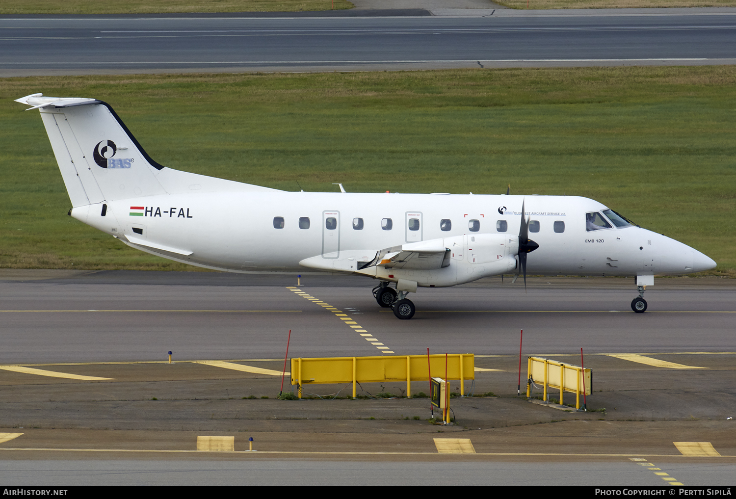 Aircraft Photo of HA-FAL | Embraer EMB-120ER Brasilia | BAS - Budapest Aircraft Service | AirHistory.net #112273