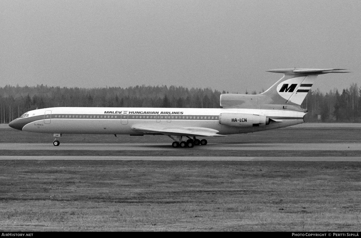 Aircraft Photo of HA-LCN | Tupolev Tu-154B-2 | Malév - Hungarian Airlines | AirHistory.net #112345