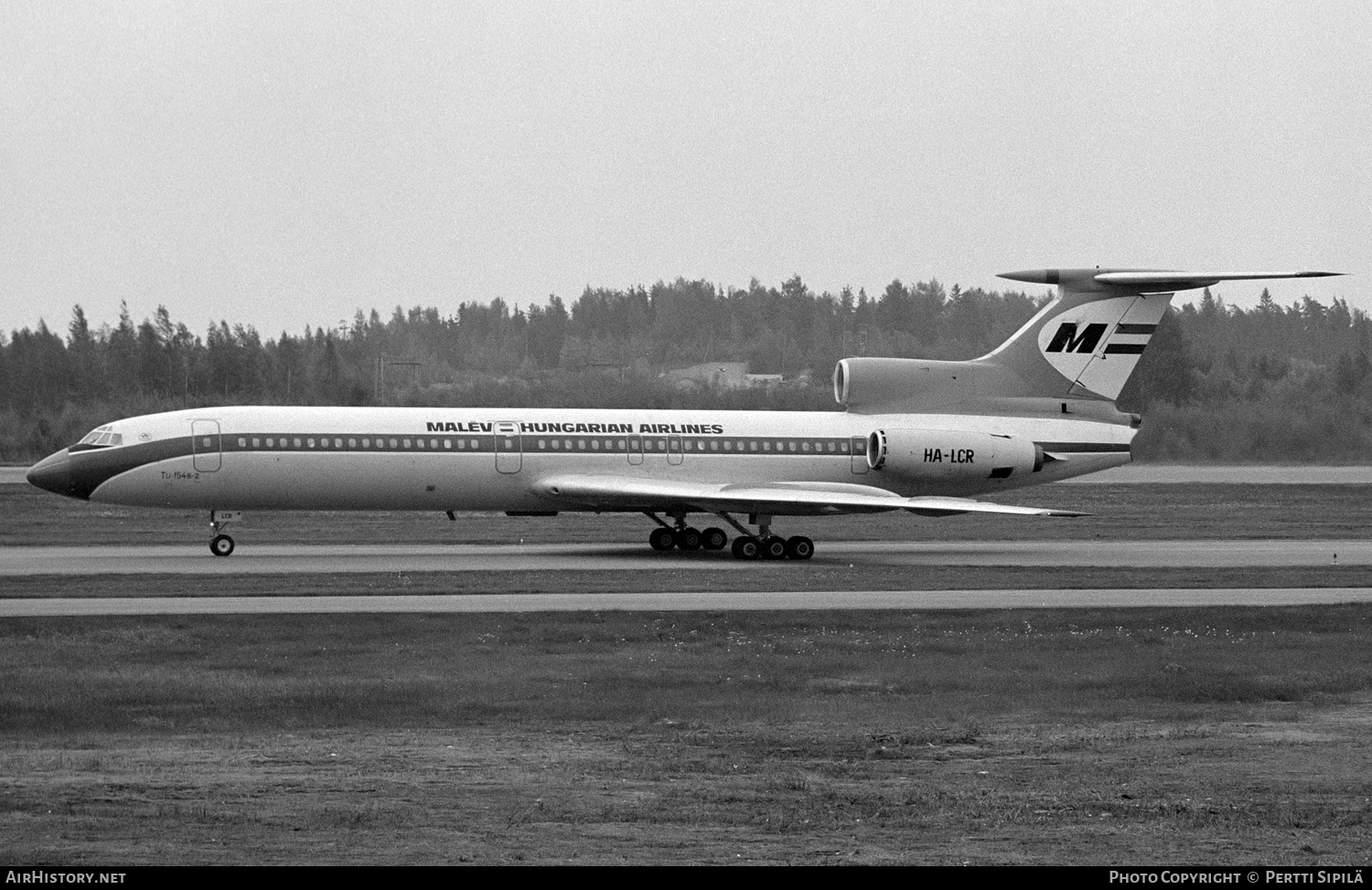 Aircraft Photo of HA-LCR | Tupolev Tu-154B-2 | Malév - Hungarian Airlines | AirHistory.net #112351