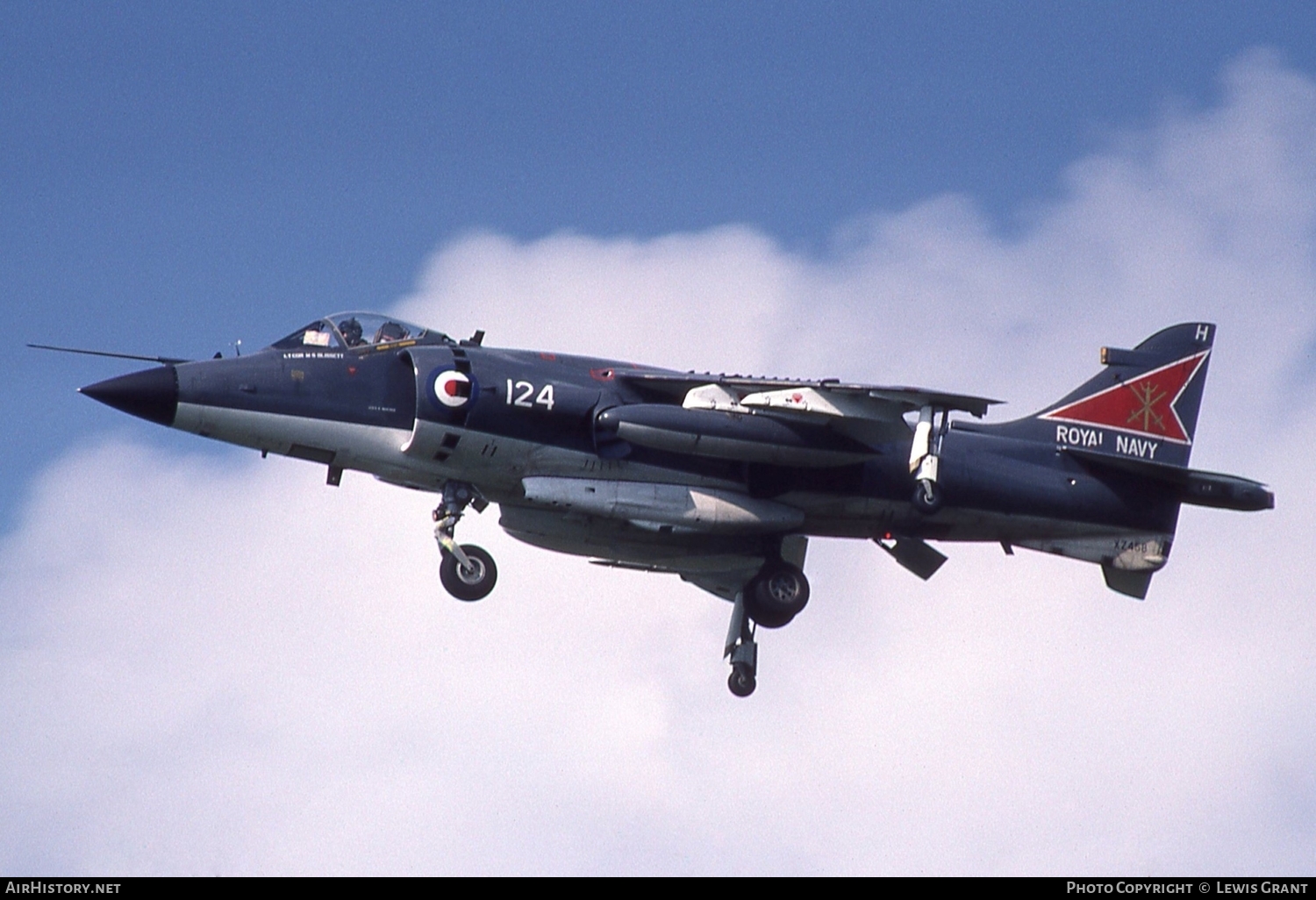 Aircraft Photo of XZ458 | British Aerospace Sea Harrier FRS1 | UK - Navy | AirHistory.net #112446