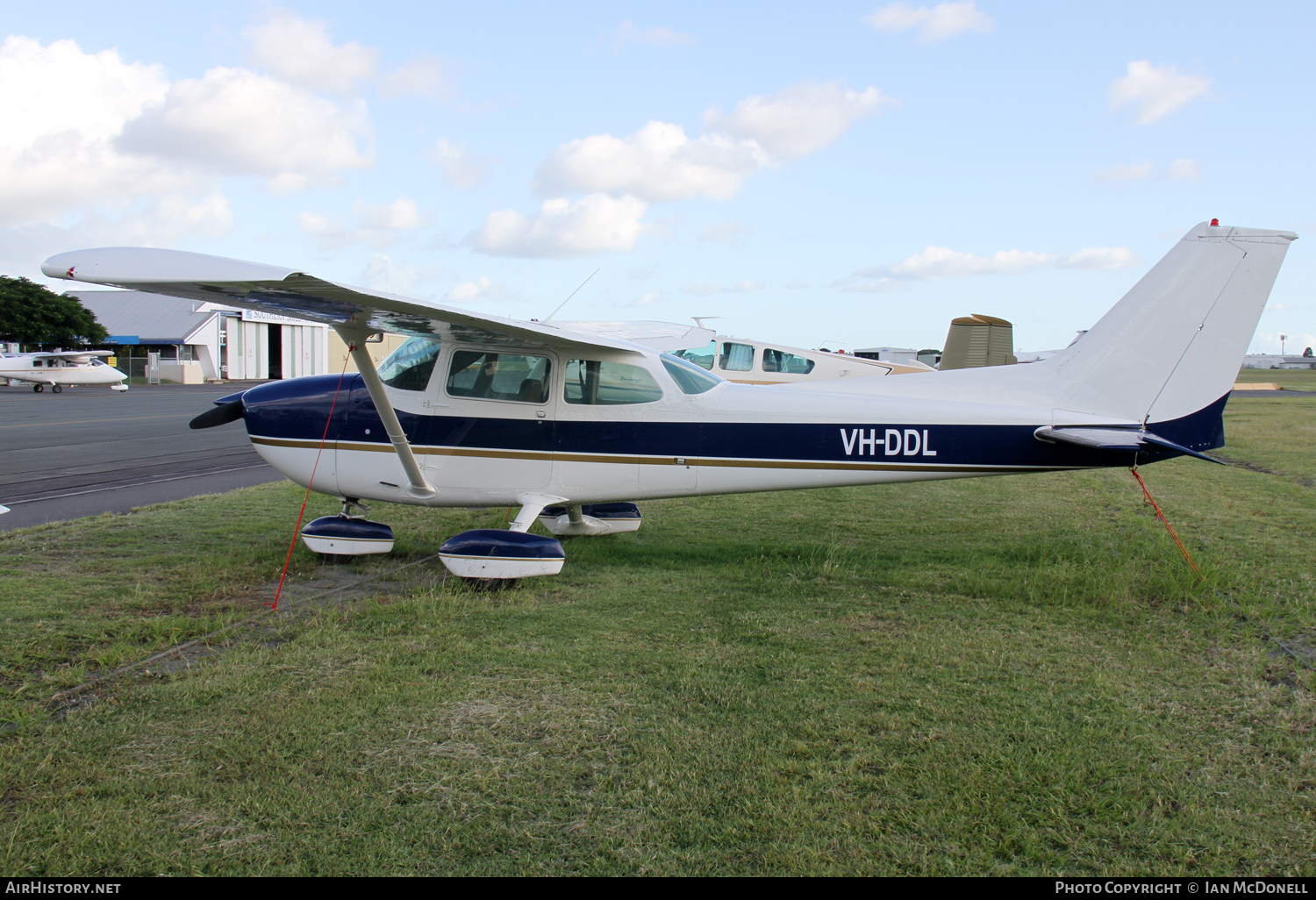 Aircraft Photo of VH-DDL | Cessna 172N Skyhawk A1 | AirHistory.net #112495