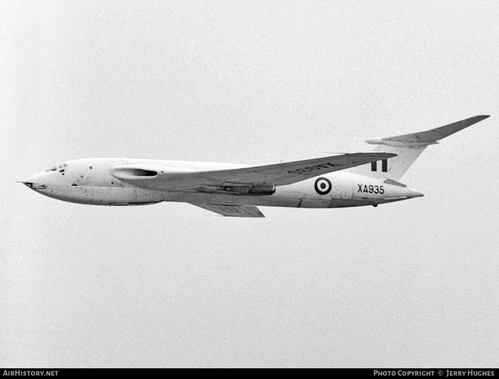 Aircraft Photo of XA935 | Handley Page HP-80 Victor B1 | UK - Air Force | AirHistory.net #112596