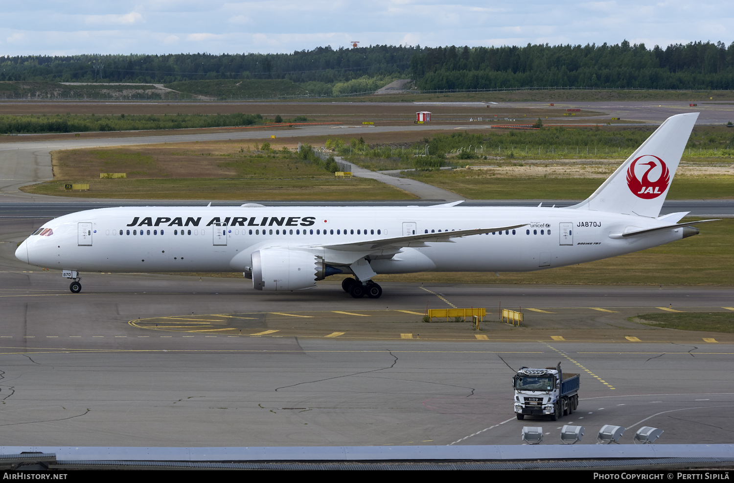 Aircraft Photo of JA870J | Boeing 787-9 Dreamliner | Japan Airlines - JAL | AirHistory.net #112676