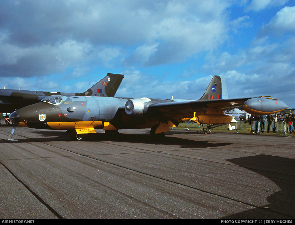 Aircraft Photo of WJ639 | English Electric Canberra TT18 | UK - Air Force | AirHistory.net #112680