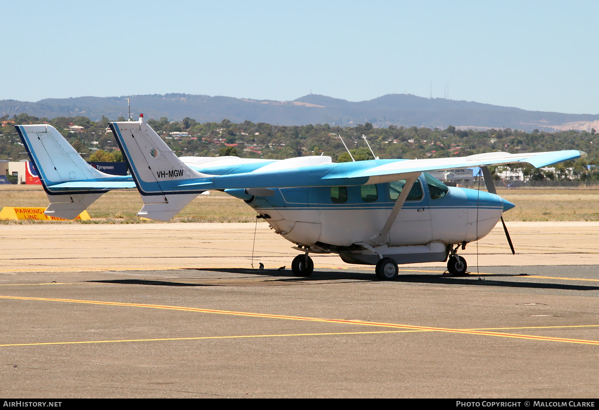 Aircraft Photo of VH-MGW | Cessna 337G Skymaster | AirHistory.net #112690