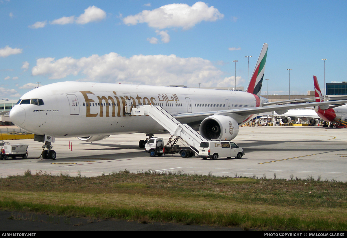 Aircraft Photo of A6-EMR | Boeing 777-31H | Emirates | AirHistory.net #112768