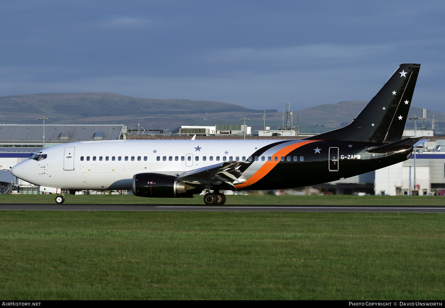 Aircraft Photo of G-ZAPW | Boeing 737-3L9(QC) | Titan Airways | AirHistory.net #112831