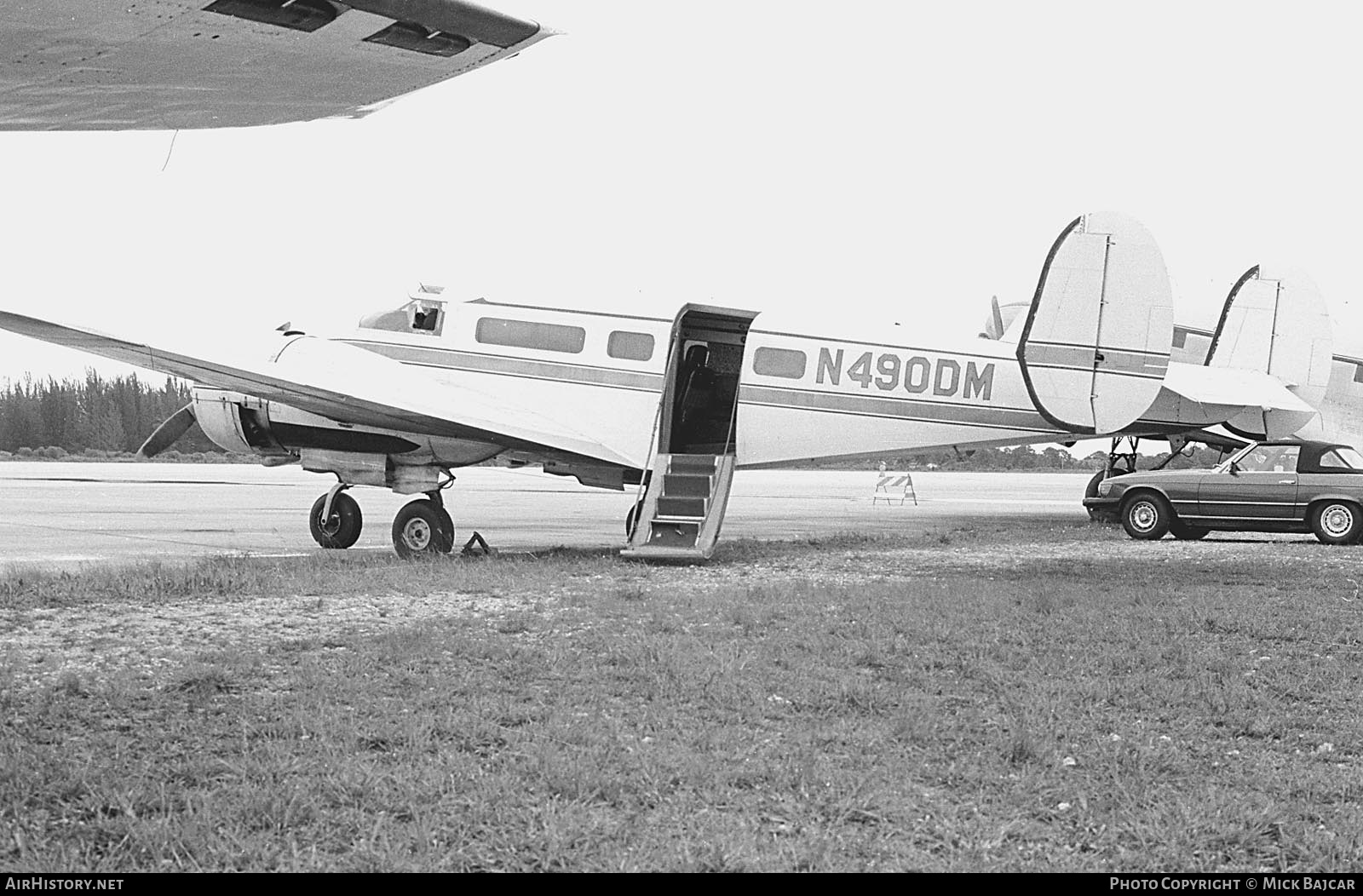 Aircraft Photo of N490DM | Beech D18S | AirHistory.net #112846