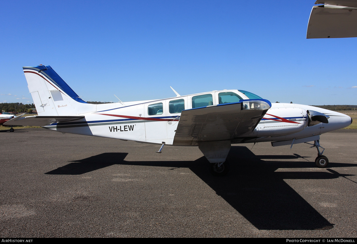 Aircraft Photo of VH-LEW | Beech 58 Baron | AirHistory.net #112864