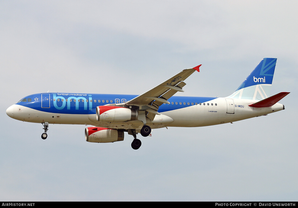 Aircraft Photo of G-MIDU | Airbus A320-232 | BMI - British Midland International | AirHistory.net #112912