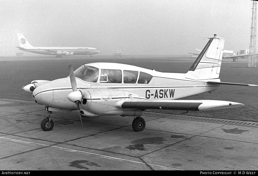 Aircraft Photo of G-ASKW | Piper PA-23-235 Apache 235 | AirHistory.net #112928